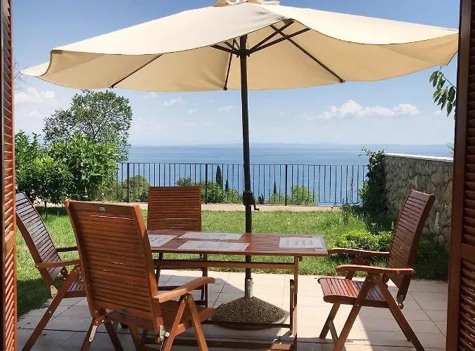 Peharovo Apartment *