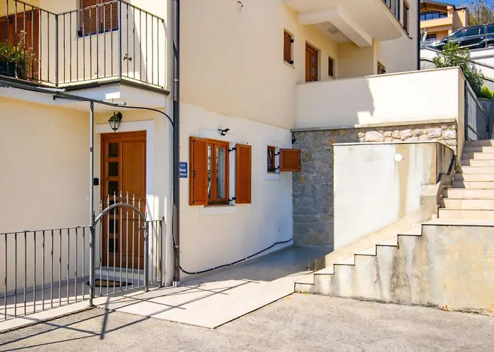 Apartment Peharovo