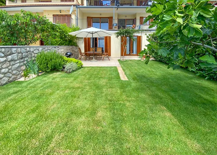 Peharovo Apartment *